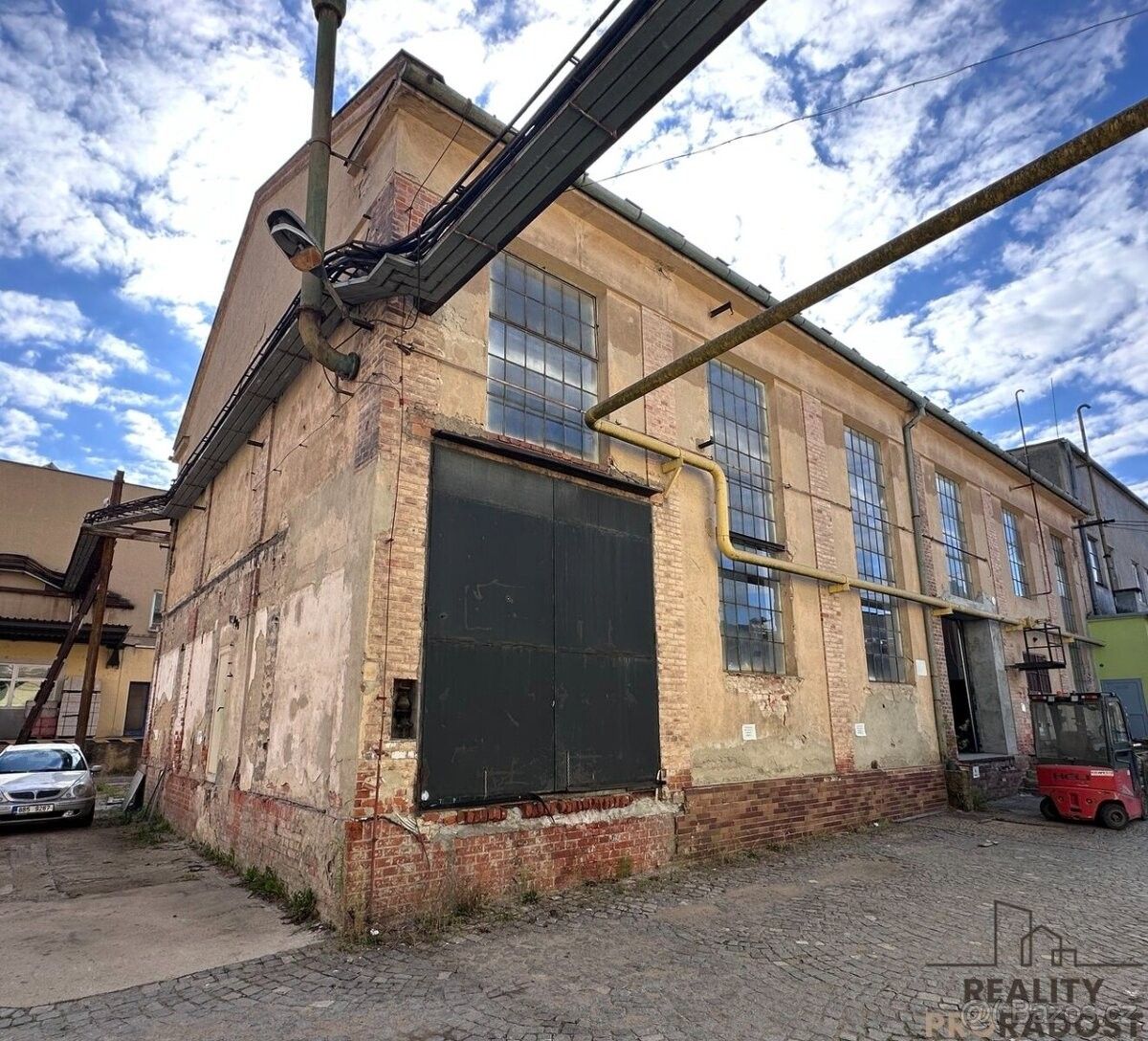 Sklady, Blansko, 678 01