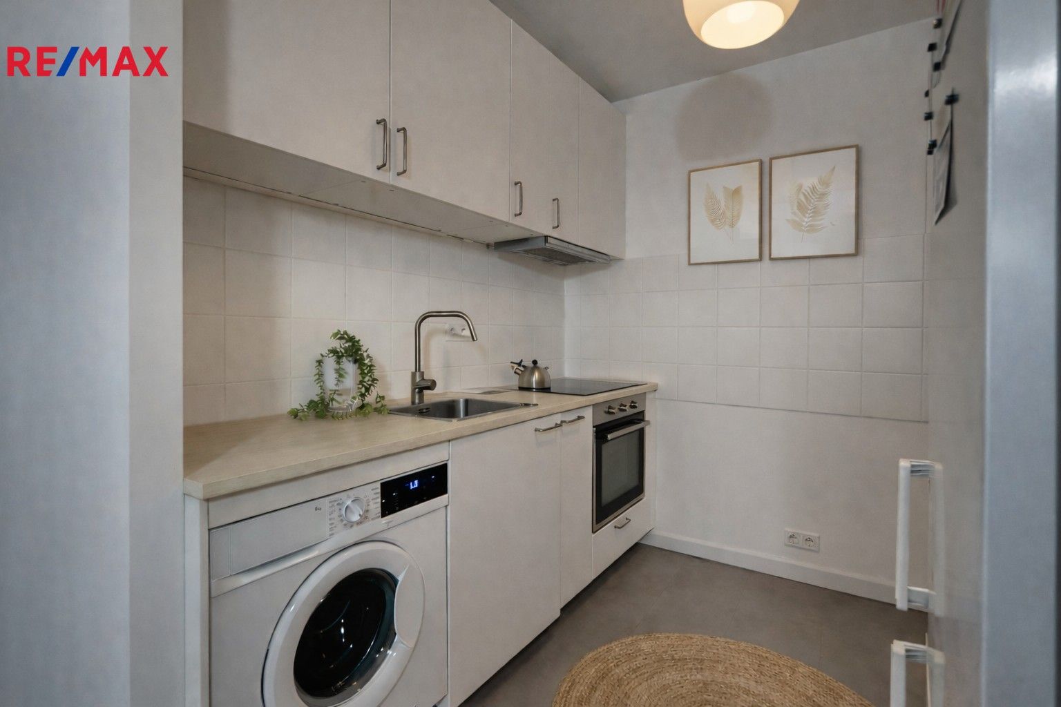 Pronájem byt 2+kk - Nušlova, Praha, 42 m²