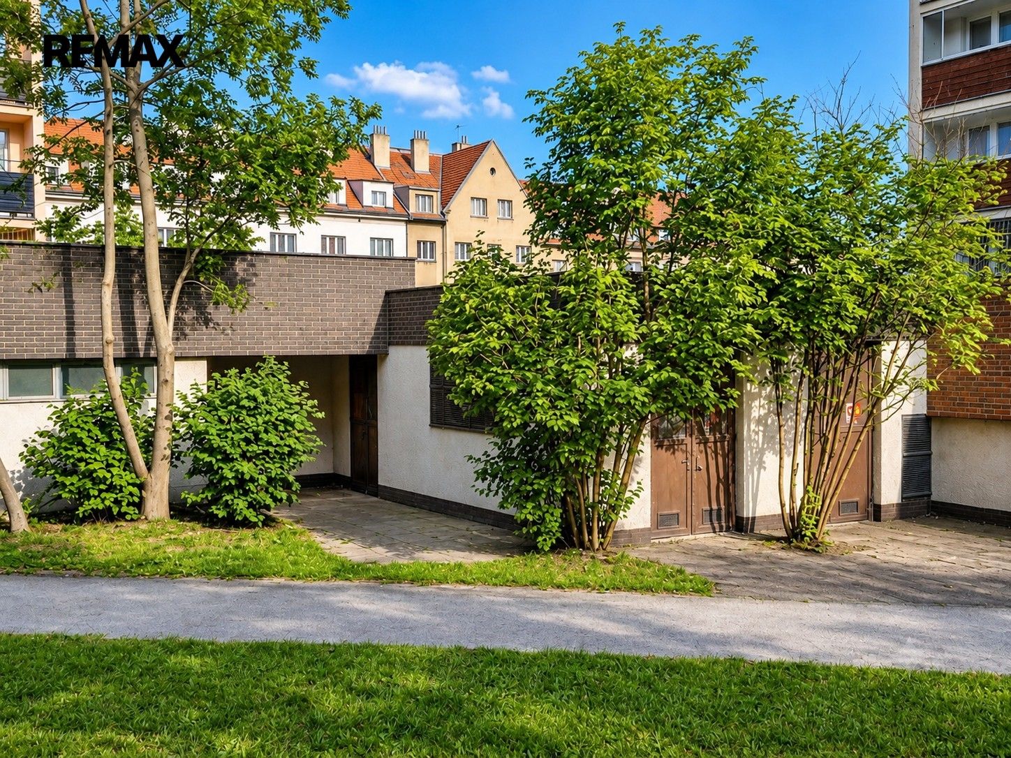 Pozemek pro bydlení · 260 m² · Ke Strašnické  , Praha Strašnice - 4