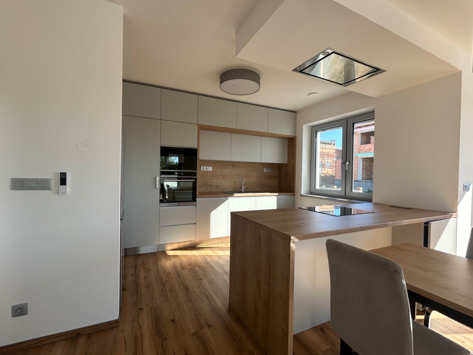 Pronájem byt 4+kk - Libuše Šafránkové, Šlapanice - Šlapanice u Brna, Jihomoravský kraj, 102 m² - 2