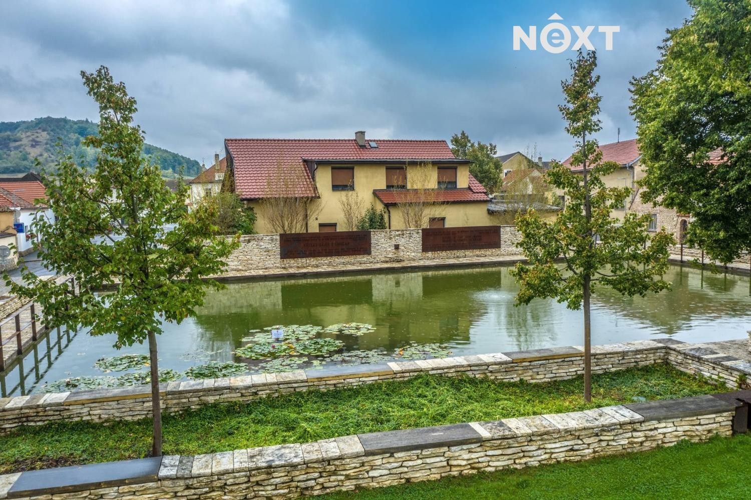 Restaurace, Tetín, 416 m²