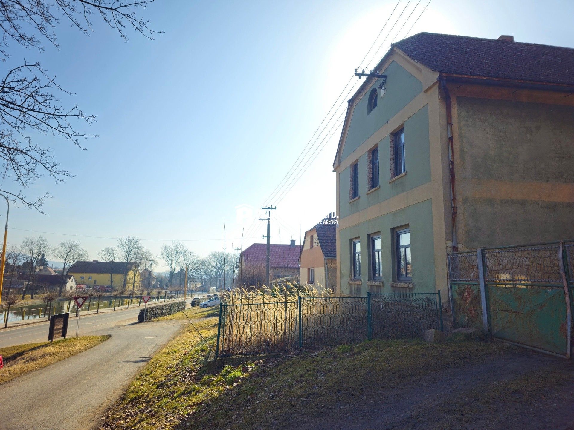 Rodinné domy, Kounov, 166 m² - 1