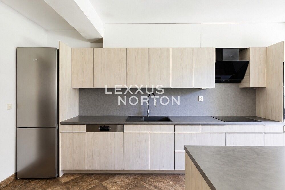 Rodinný dům · 340 m² · Praha - Nebušice, okres Praha 6, Hlavní město Praha - 3