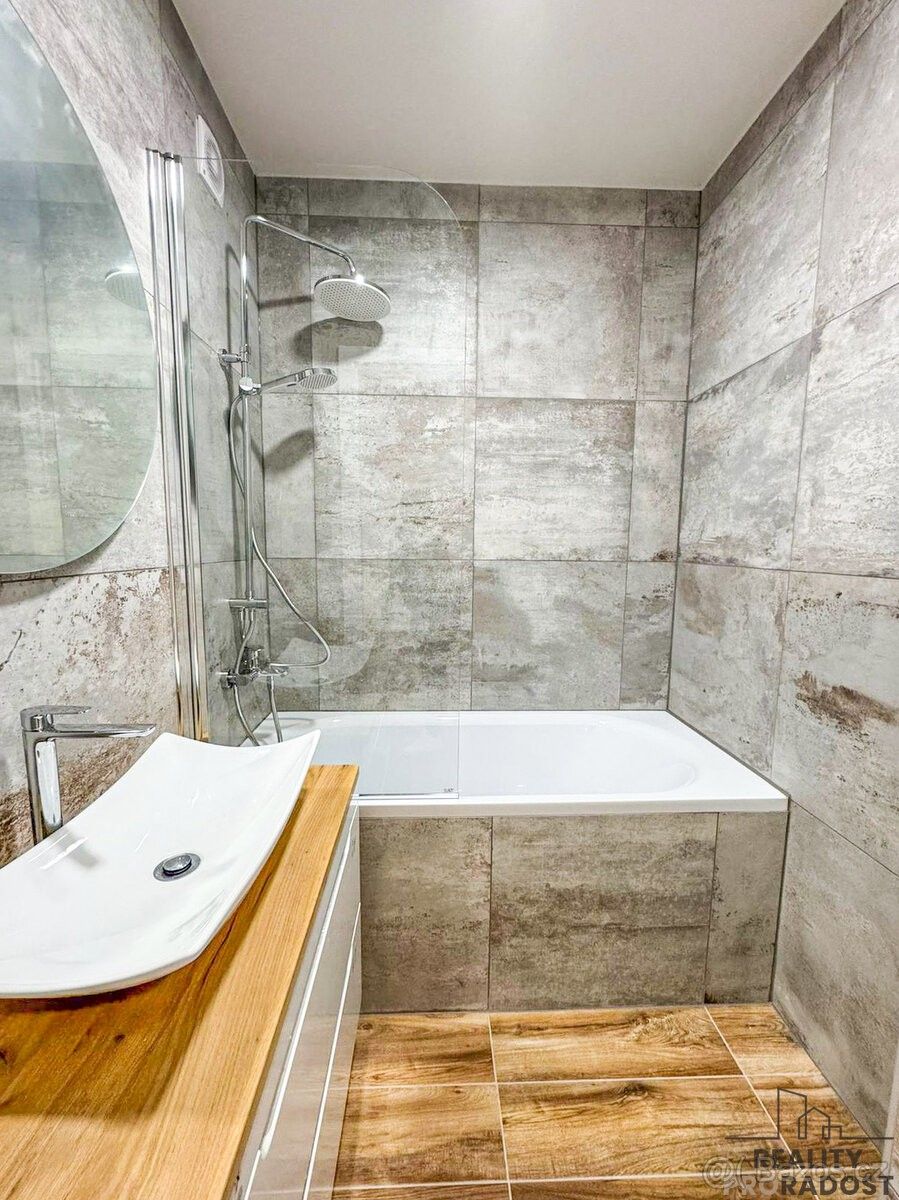 Prodej byt - Karviná, 735 06