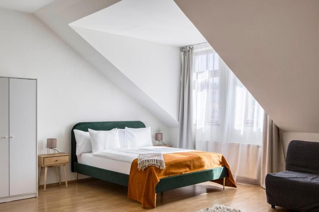 Byty, Karlovy Vary, 360 01 - 1