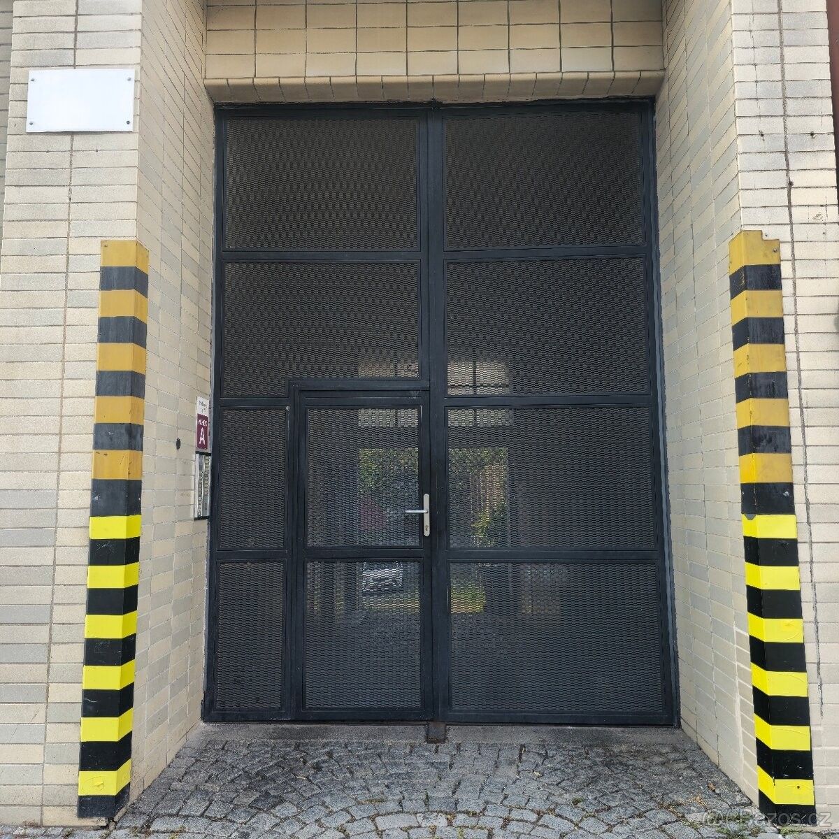 Garáž · Mělník, 276 01 - 3