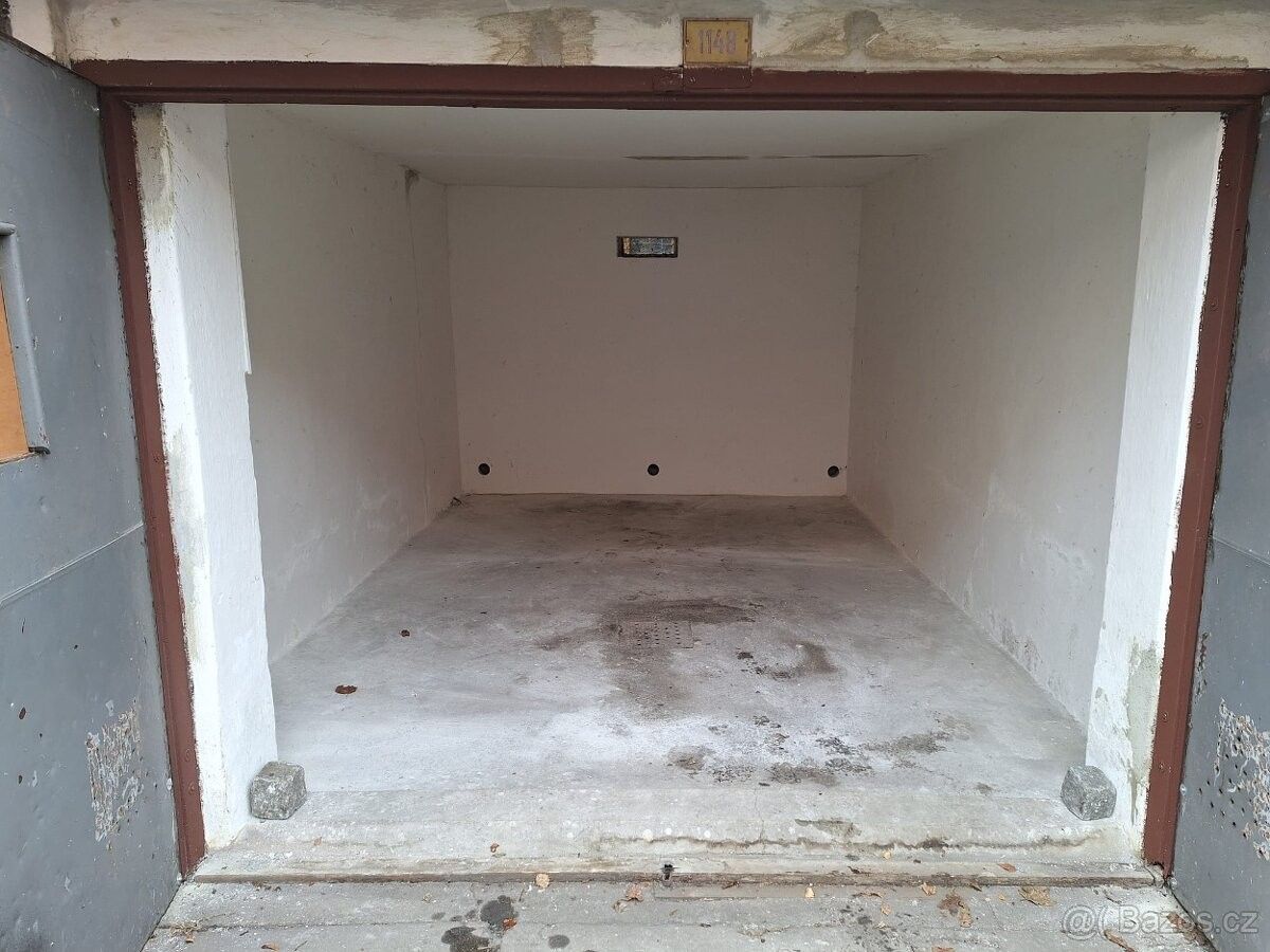 Pronájem garáž - Karlovy Vary, 360 05