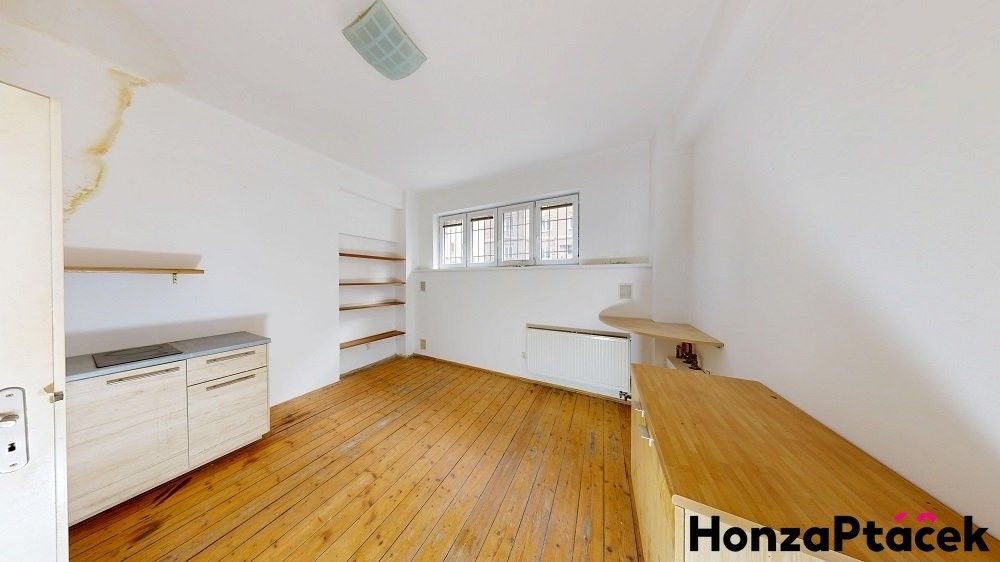 Kanceláře, Viklefova, Praha, 38 m²