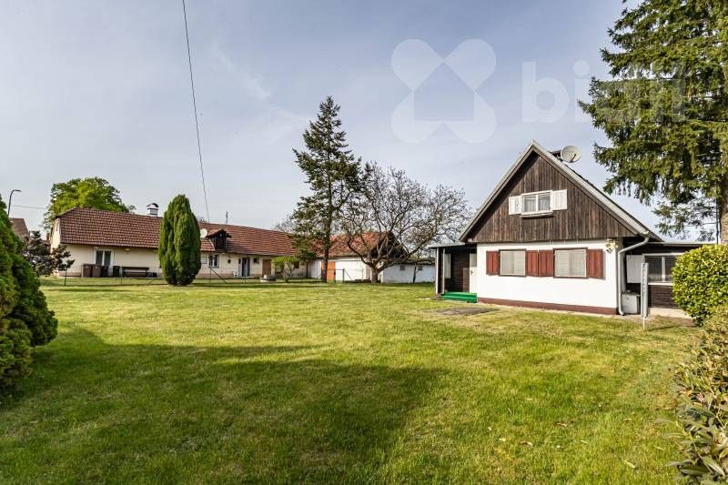 Rodinné domy, Straky, 97 m² - 1