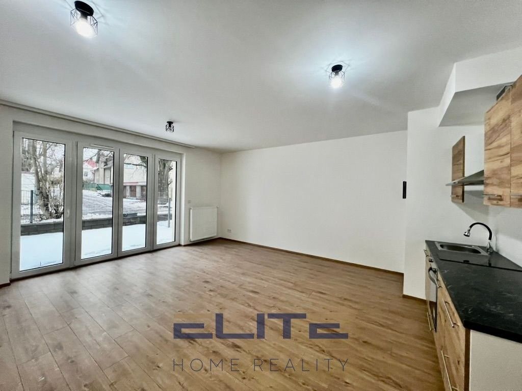 Pronájem byt 1+kk - Vysoká, Liberec, 41 m²