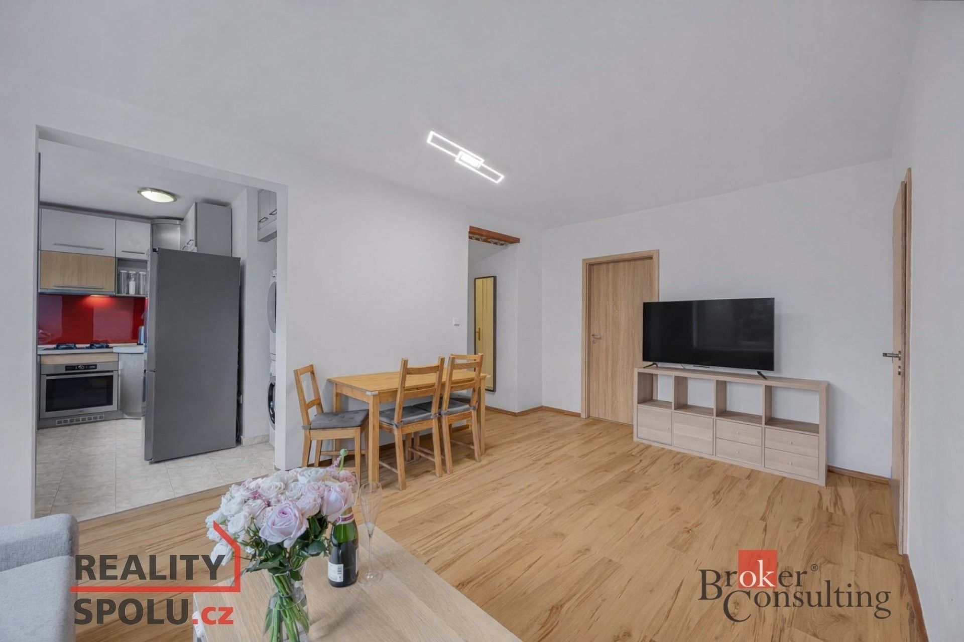 3+1, Černokostelecká, Praha, 64 m²