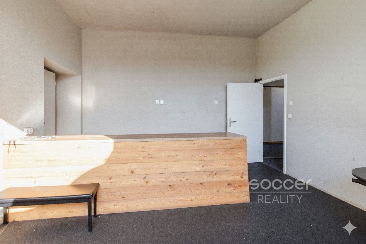 Restaurace, Lysá nad Labem, 33 m²