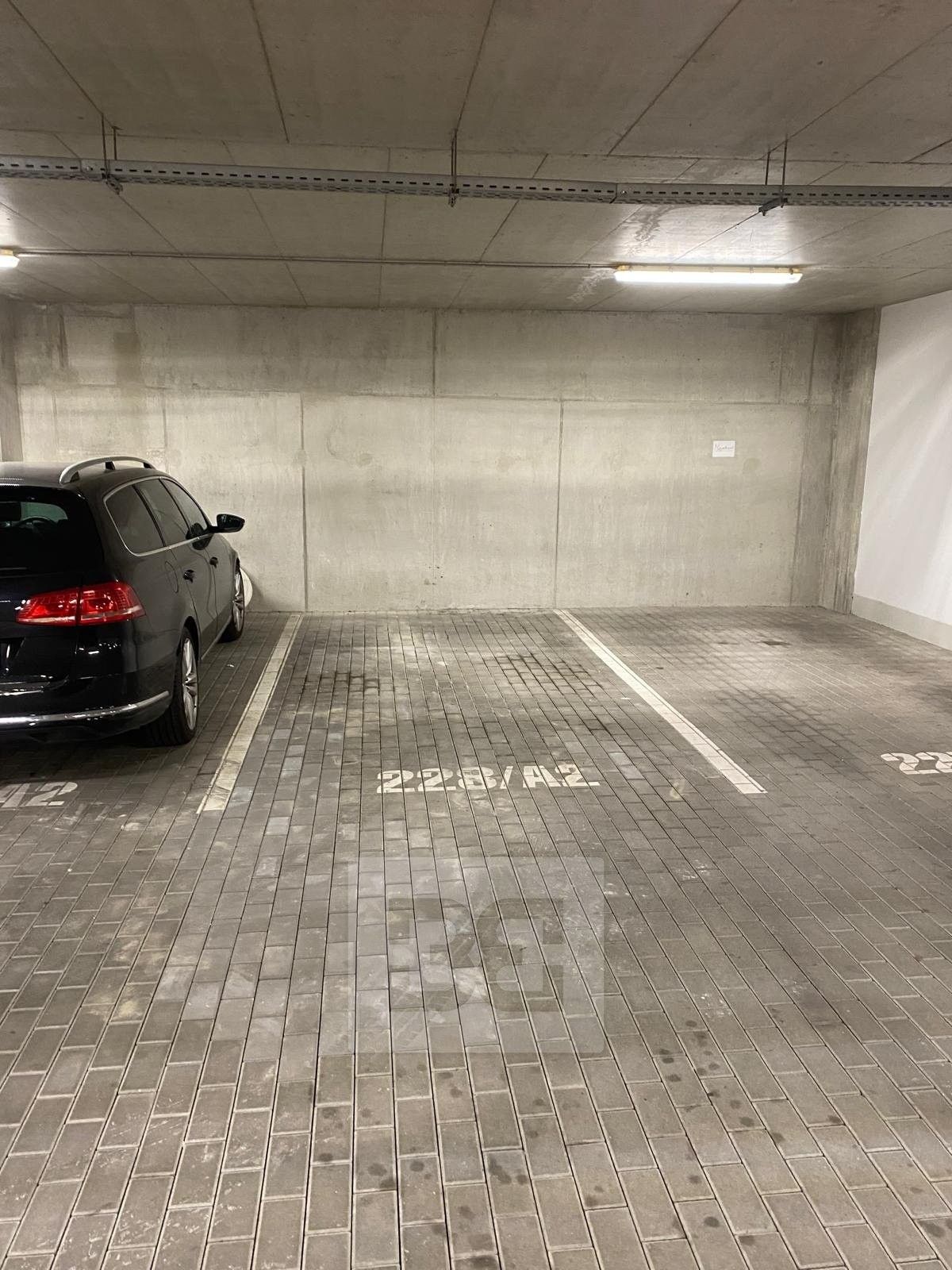 Garáž · 16 m² · Praha Střížkov - 3