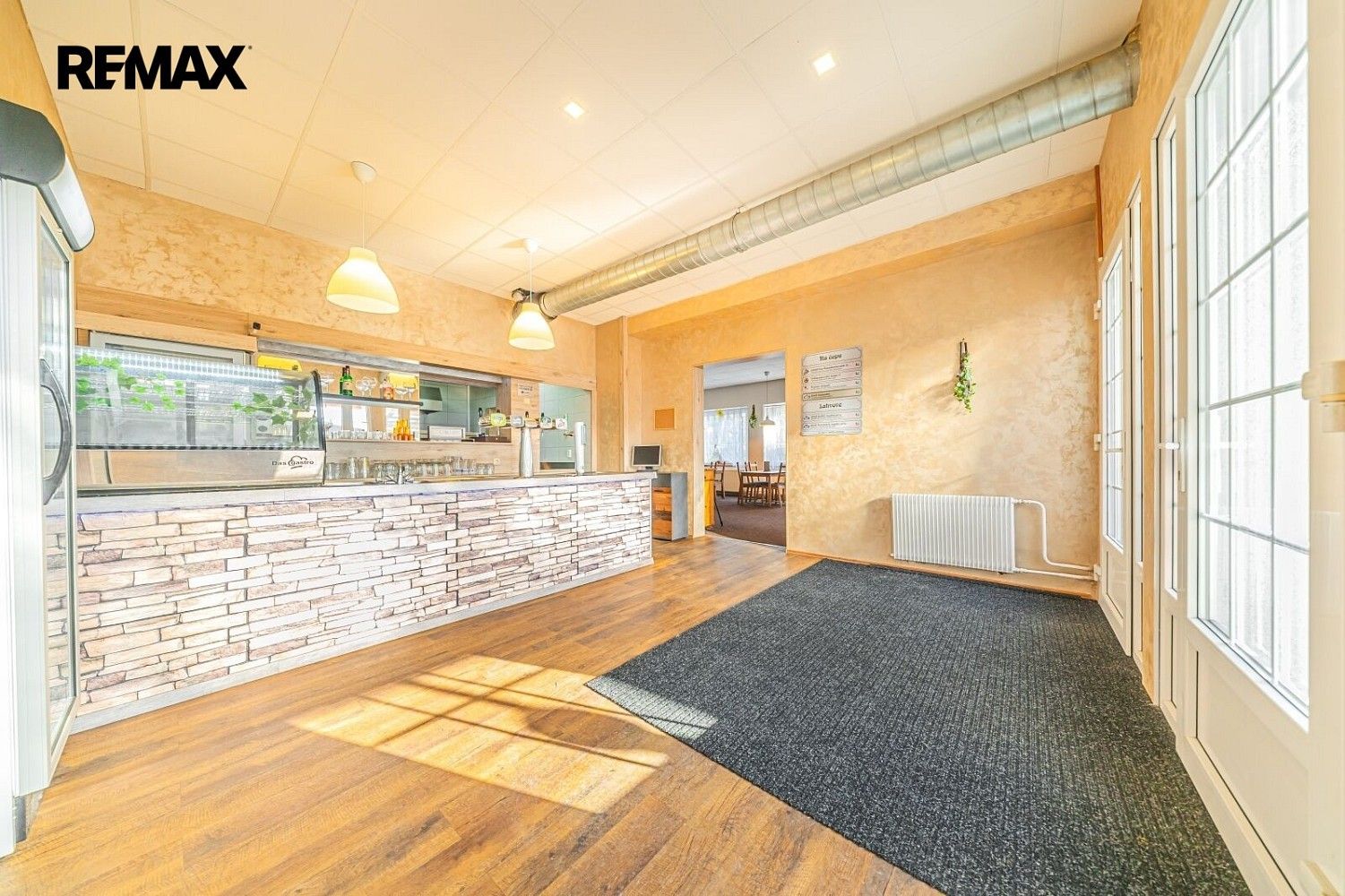 Restaurace · 249 m² · Praha - Kobylisy, okres Praha 8, Hlavní město Praha - 3