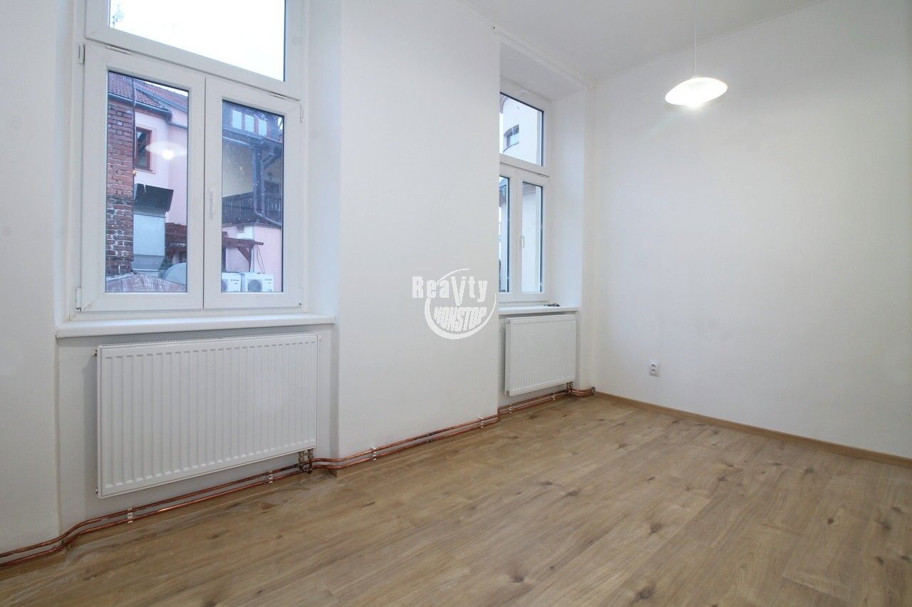 Prodej byt 2+1 - Palackého, Jihlava, 42 m²