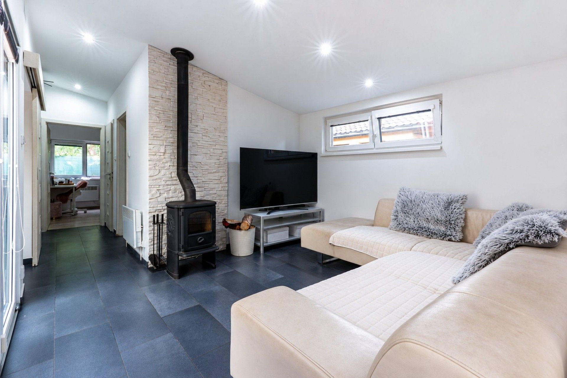 Prodej rodinný dům - Kaštanová, Milovice, 63 m² - 5