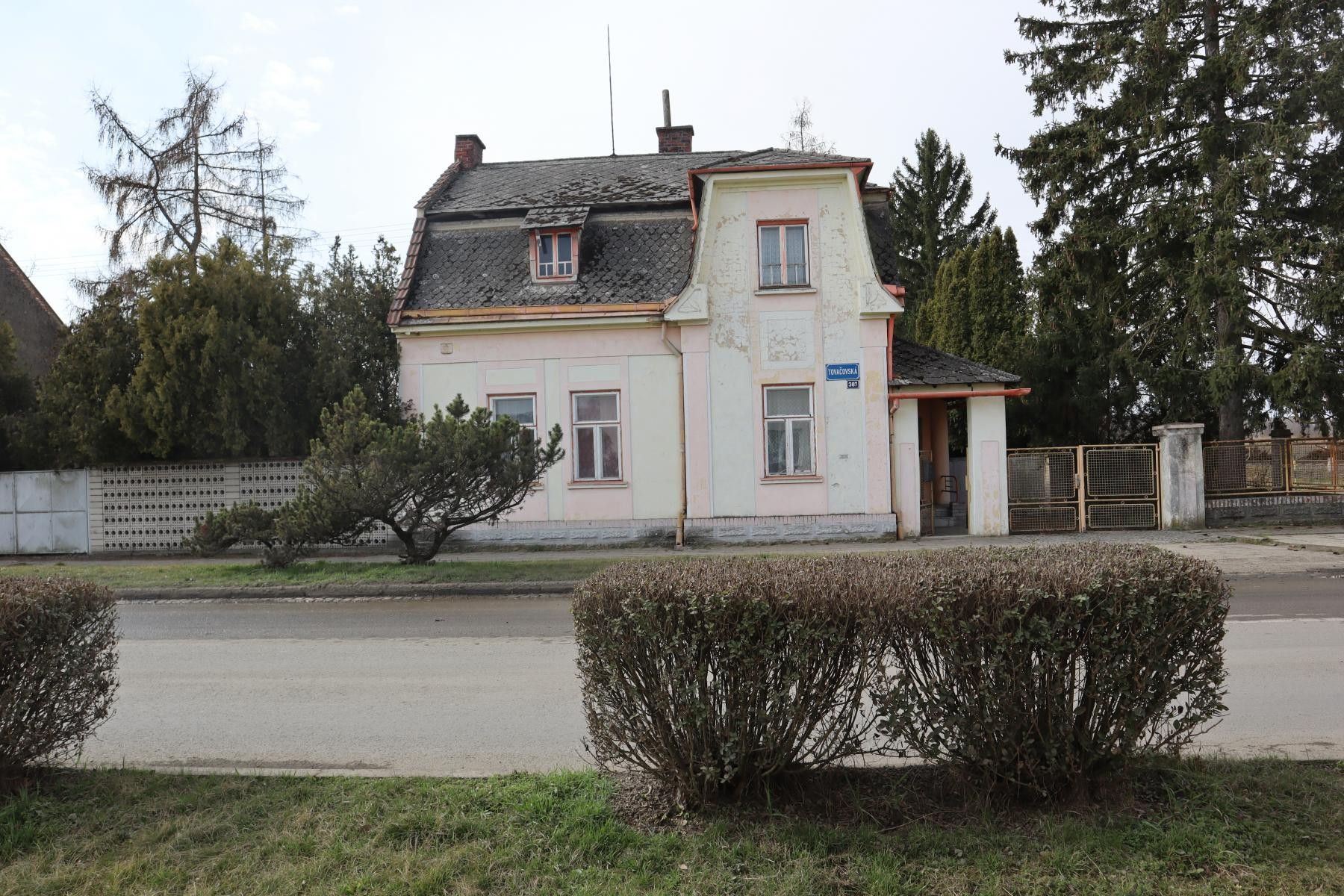 Rodinné domy, Tovačovská , Chropyně, 420 m² - 2