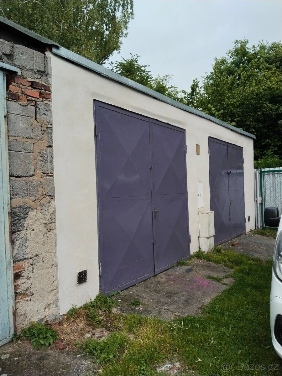 Garáže, Ostrava, 710 00