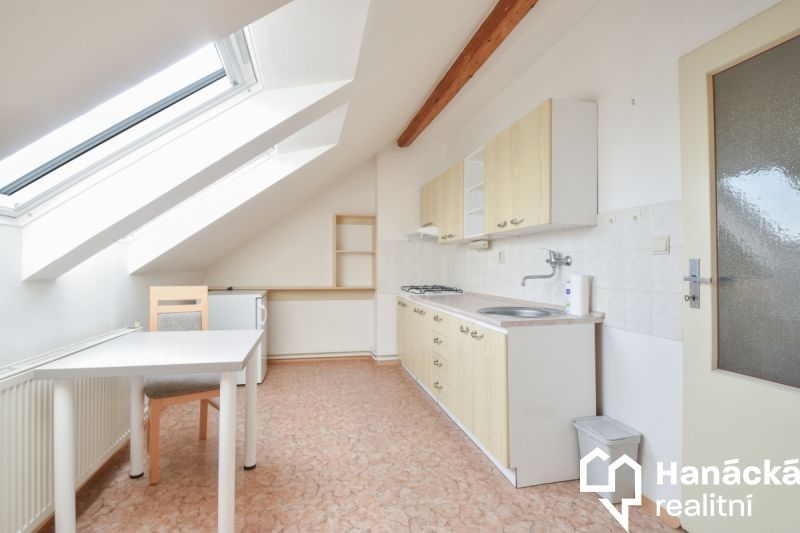 1+1, Přerovská , Olomouc Holice, 33 m² - 1