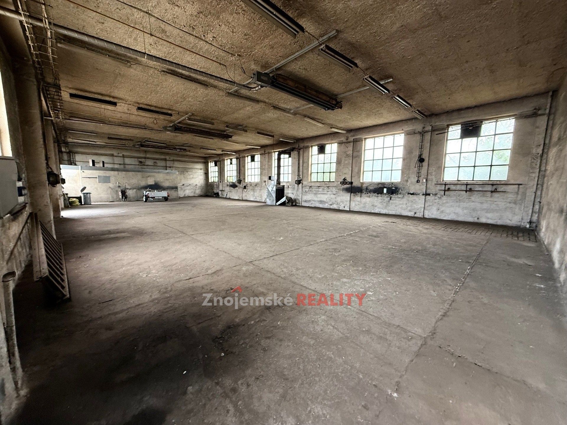 Pronájem sklad - Znojmo Oblekovice, 168 m² - 5