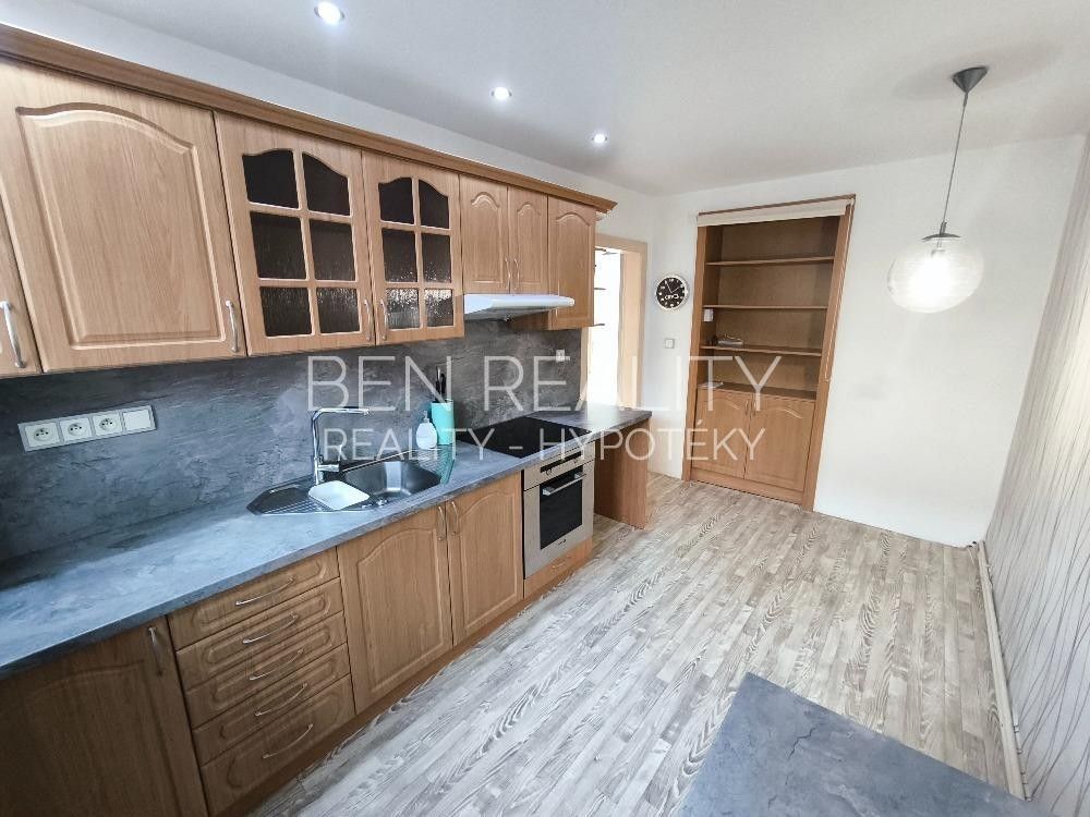 Prodej byt 2+1 - Jana Švermy, Uherský Brod, 65 m² - 5