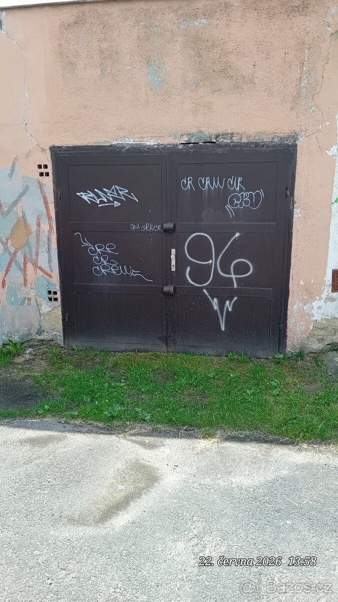 Garáže, Cheb, 350 02 - 1