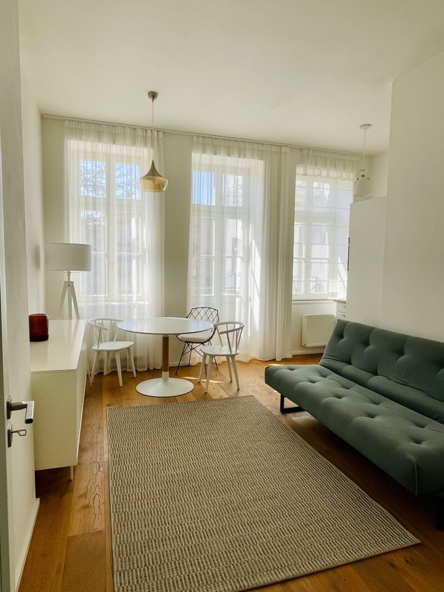 2+kk, Peckova, Praha - Karlín, 55 m² - 2