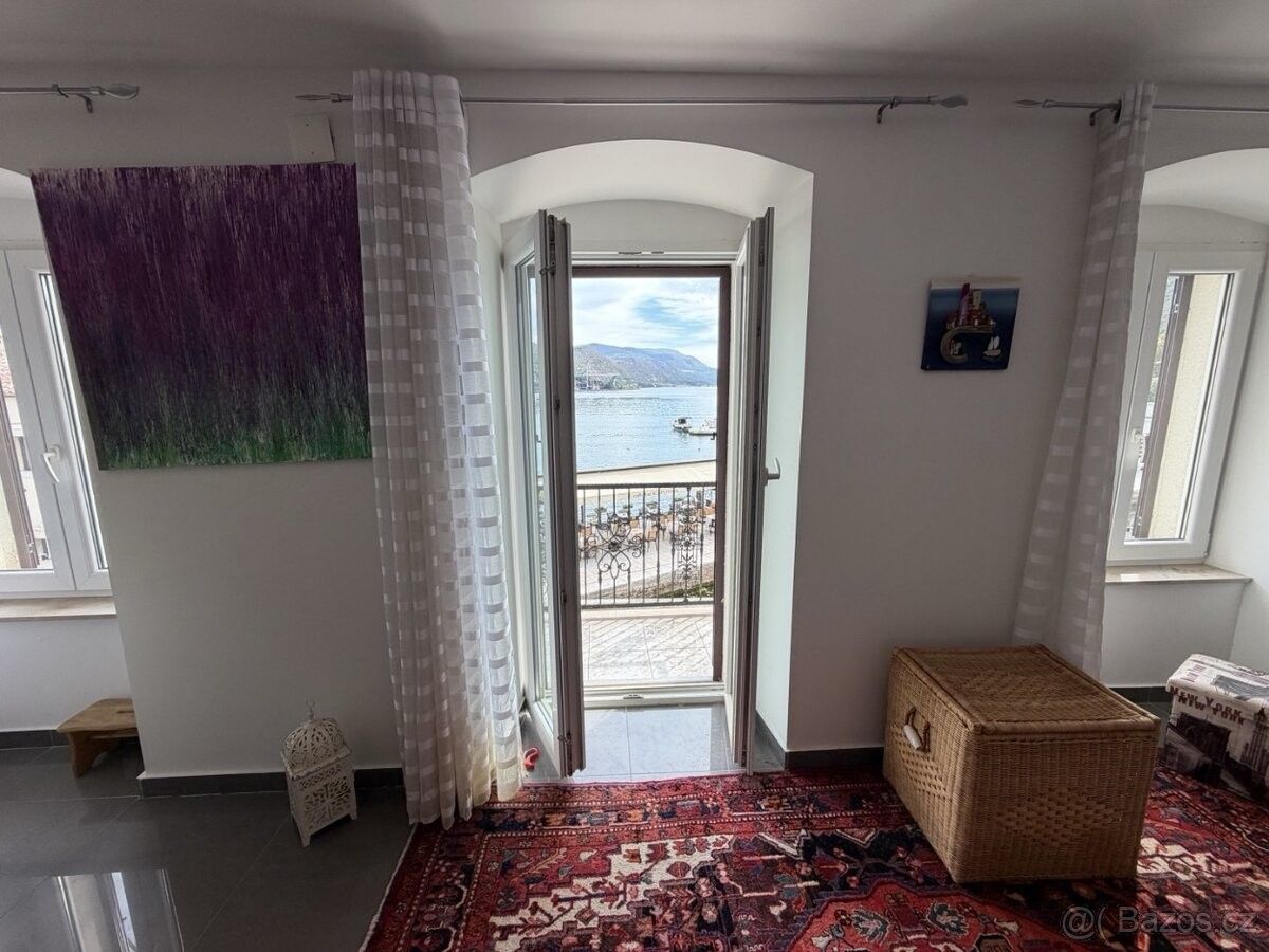 Rodinný dům · 987 66, Zahraničí - 4