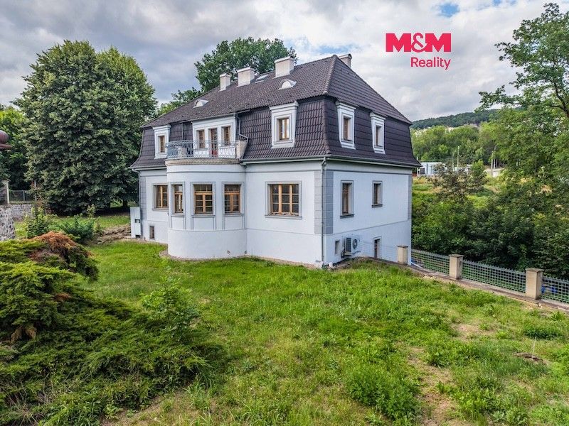 Rodinné domy, Elišky Krásnohorské, Ústí nad Labem, 284 m² - 1