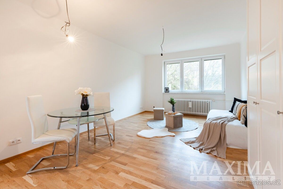 Prodej byt - Praha, 100 00