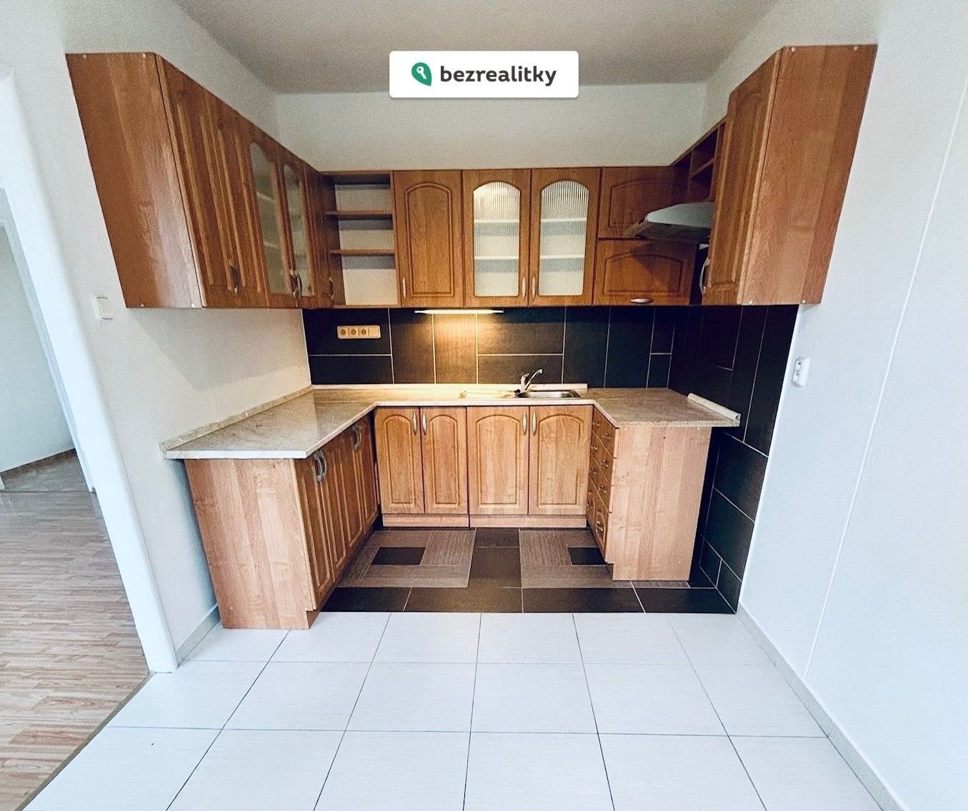 3+1, K lipám, Praha, 67 m²