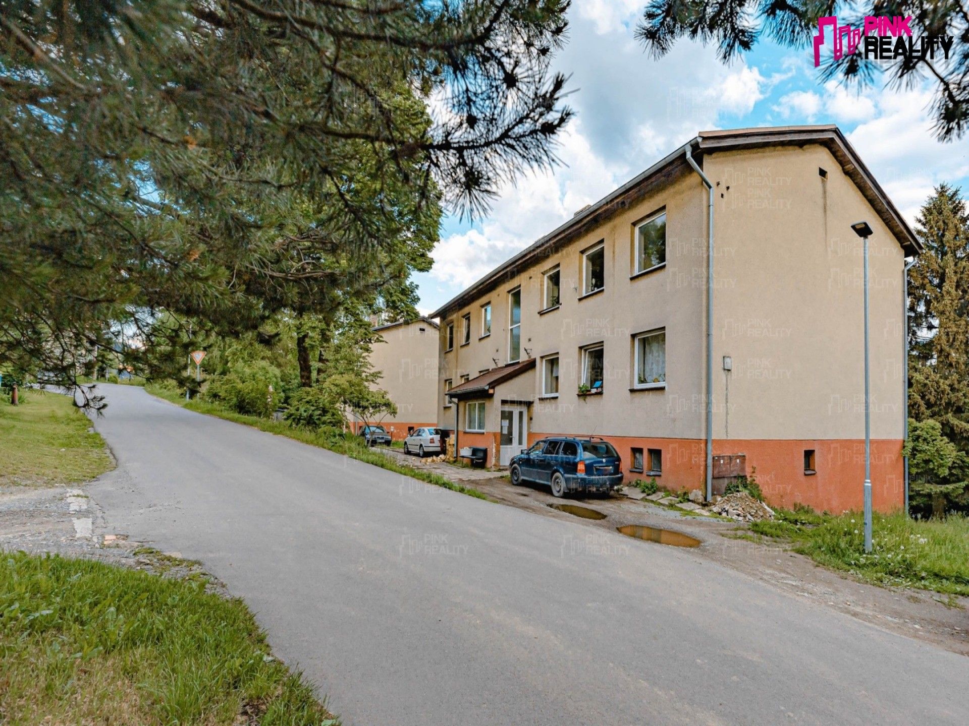 Činžovní dům · 460 m² · Liberk Uhřínov - 4