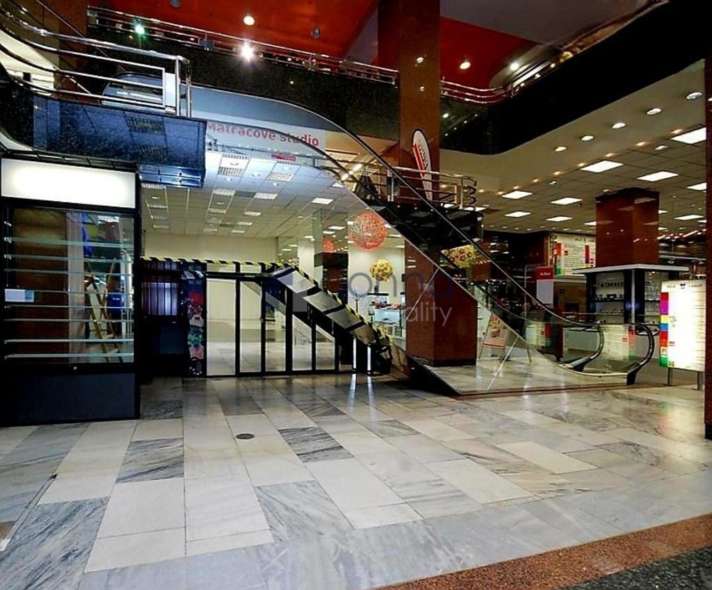 Pronájem obchodní prostory - Na Poříčí, Praha, 360 m²