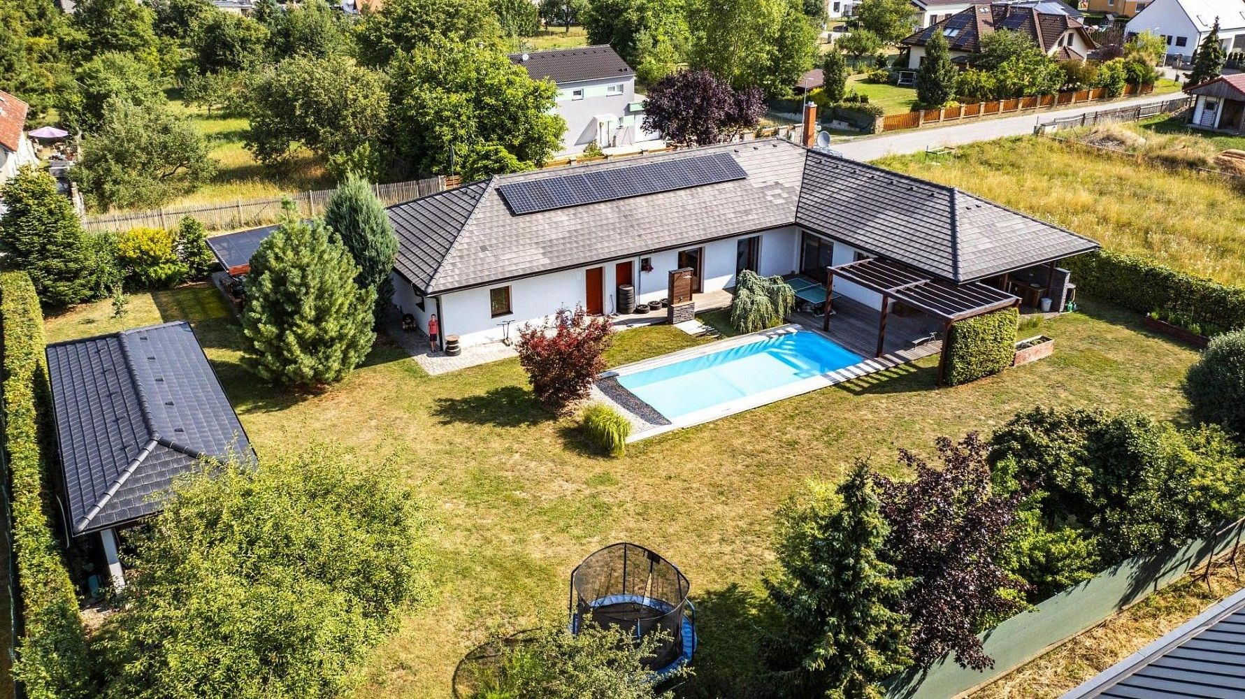 Rodinné domy, Kolomuty, okres Mladá Boleslav, 155 m² - 2