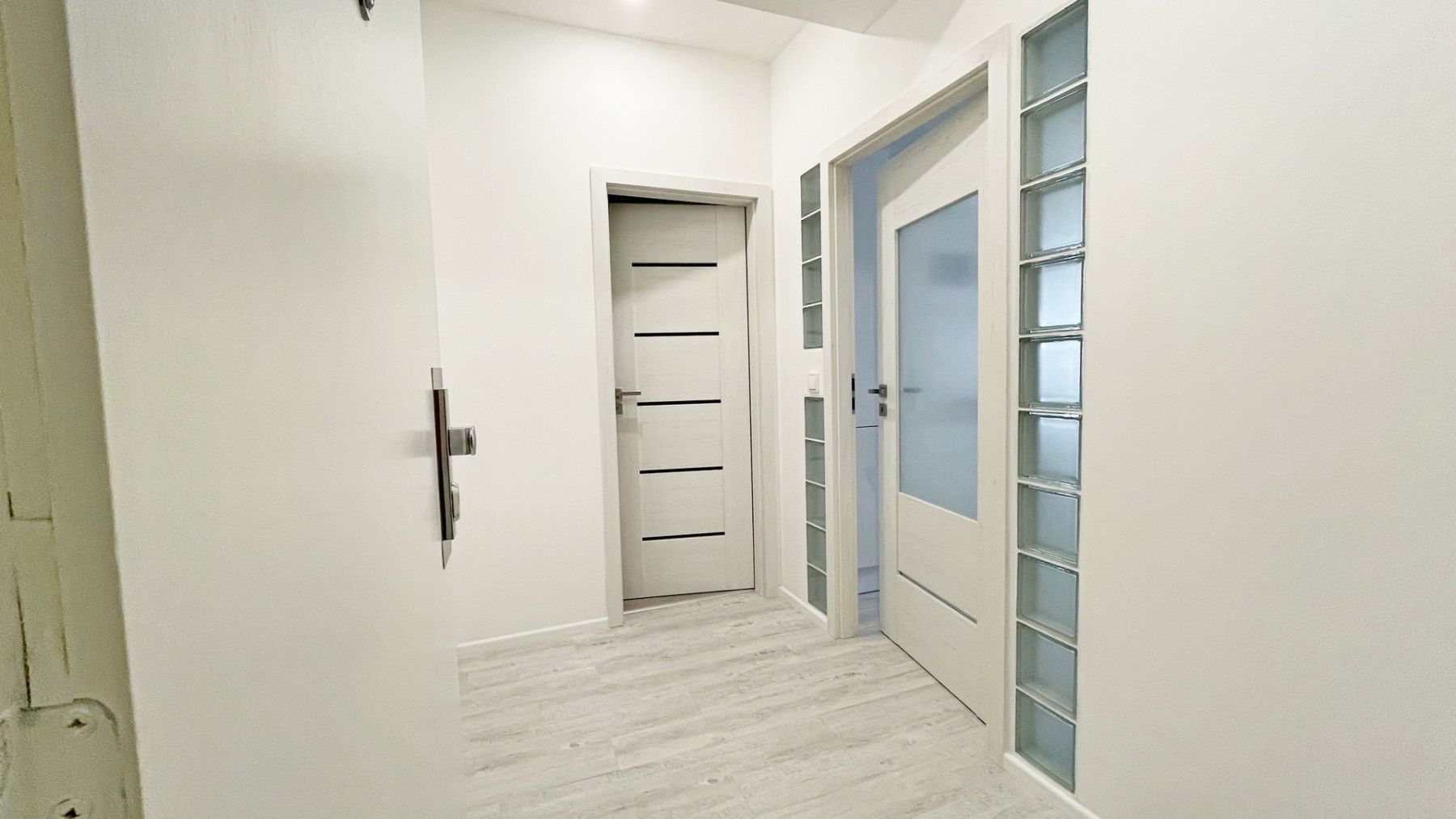 Byt 2+kk · 42 m² · Sokolovská, Praha - Karlín - 3