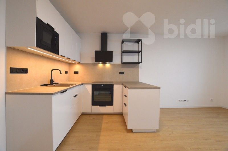 Pronájem byt 3+kk - Bolívarova, Praha, 62 m²