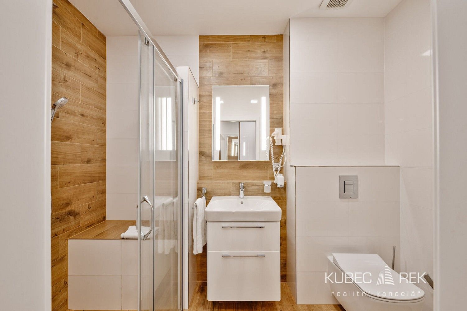 Prodej komerční - Frymburk, okres Český Krumlov, Jihočeský kraj, 30 m² - 5