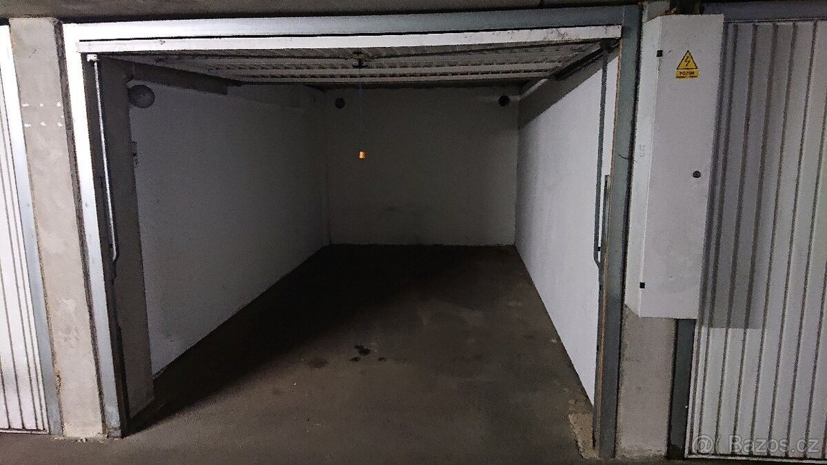 Pronájem garáž - České Budějovice, 370 05