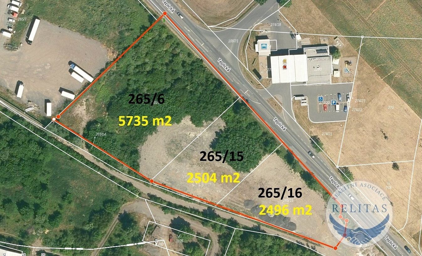 Komerční pozemek, 10 735 m²