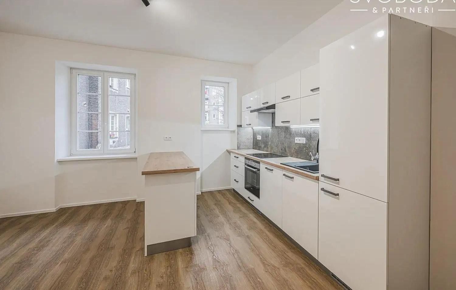Pronájem byt 3+kk - Mánesova, Hradec Králové, 66 m² - 5