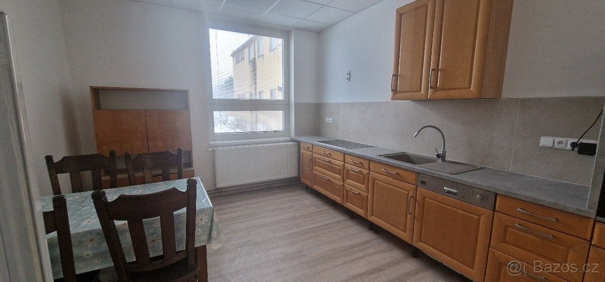 Byty, Veselí nad Moravou, 698 01