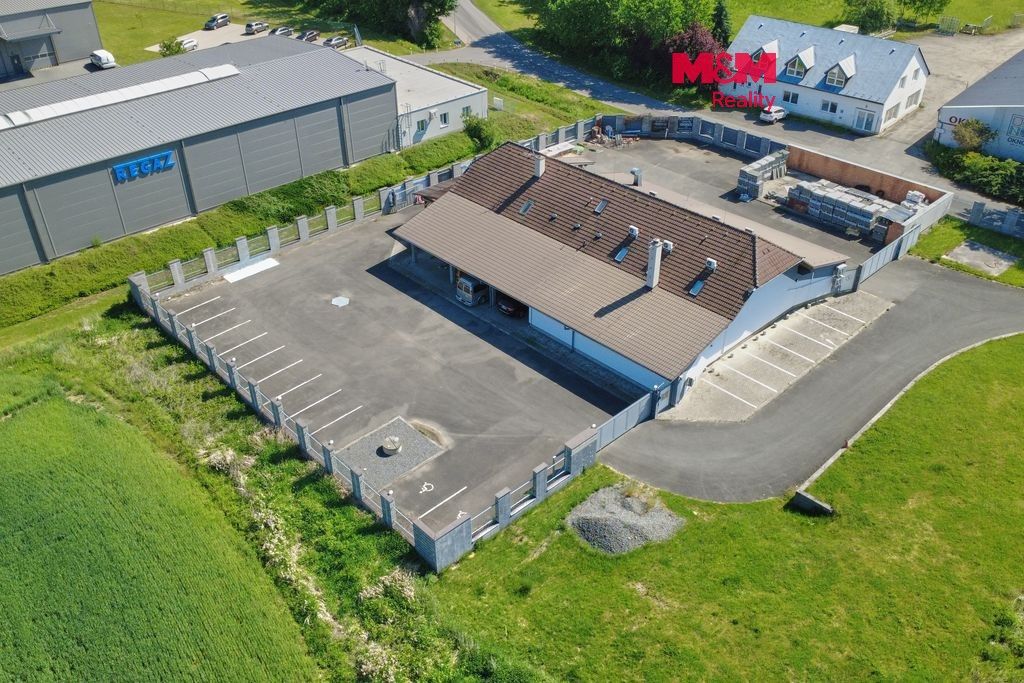 Obchodní prostory, Drslavice, 365 m² - 1