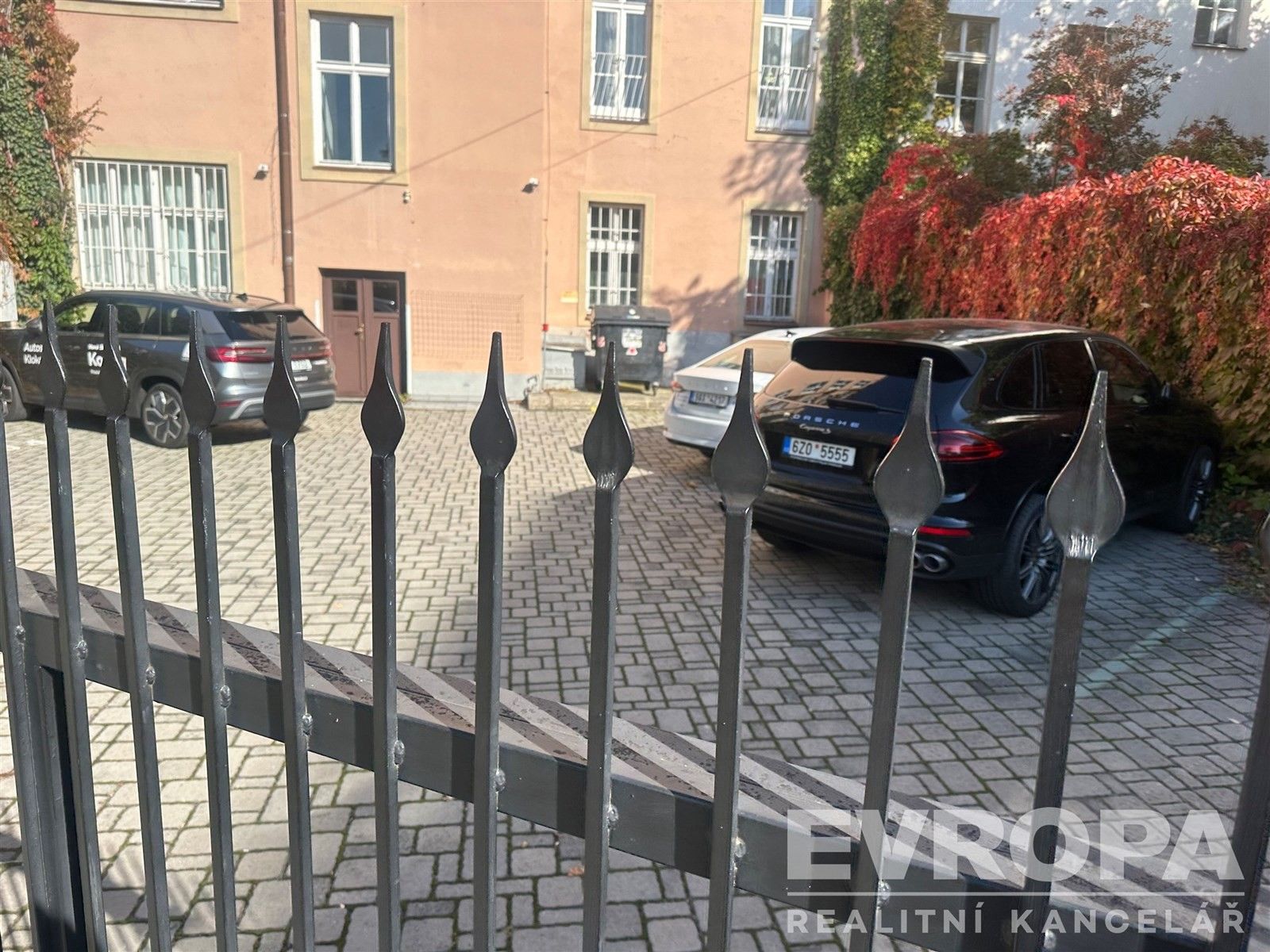 Ostatní, U Zvonařky  , Praha Vinohrady - 2