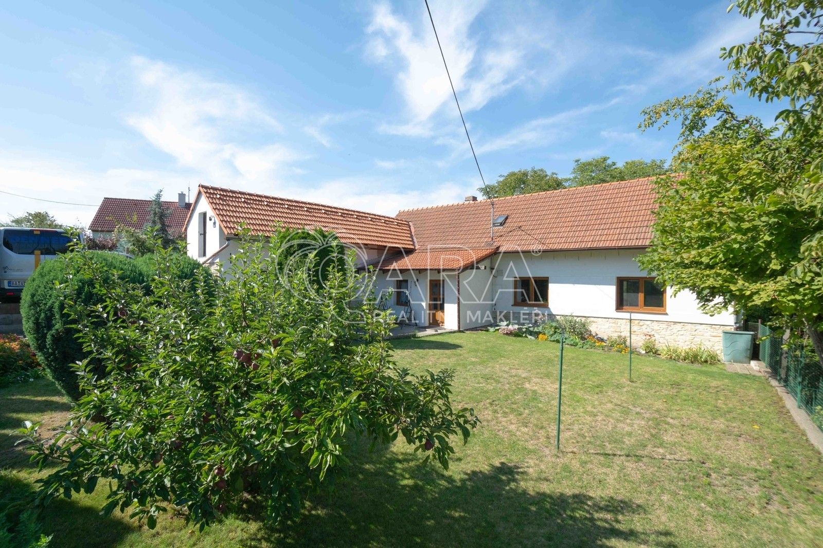 Prodej rodinný dům - Hostín, 173 m²