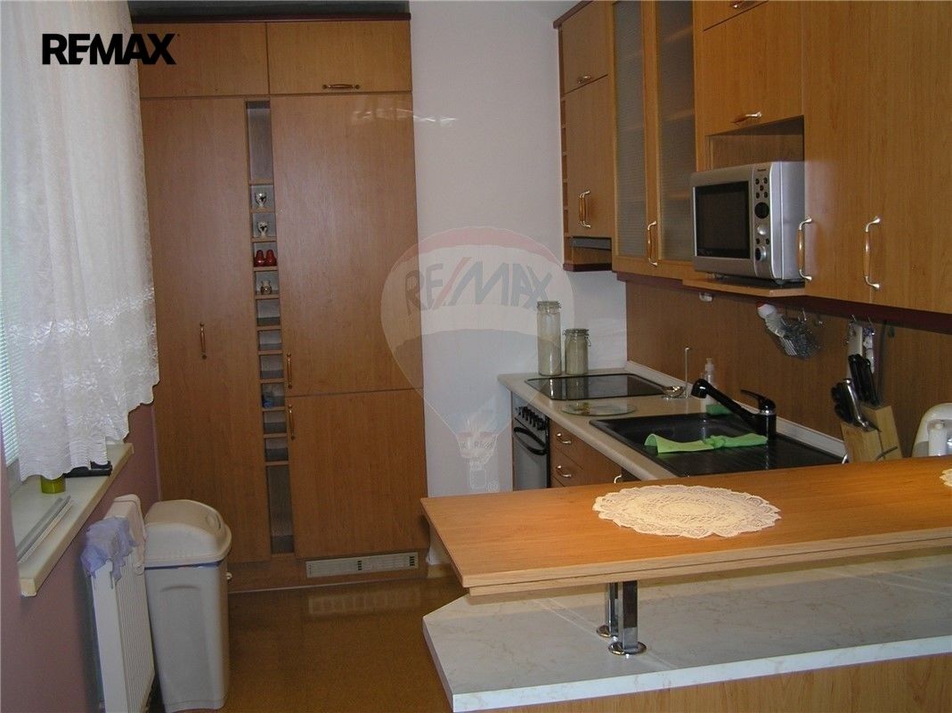 3+1, Sluneční náměstí 2568, Praha Stodůlky, 90 m² - 2