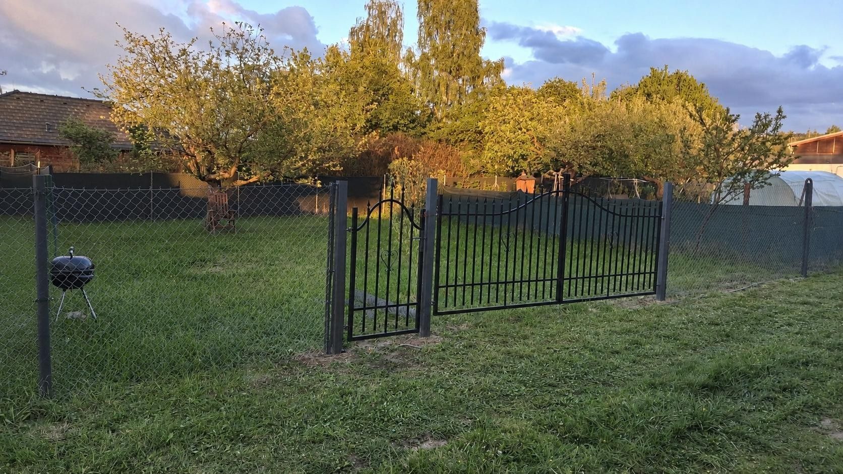 Zahrady, V Plaňkách, Rokycany, 208 m²