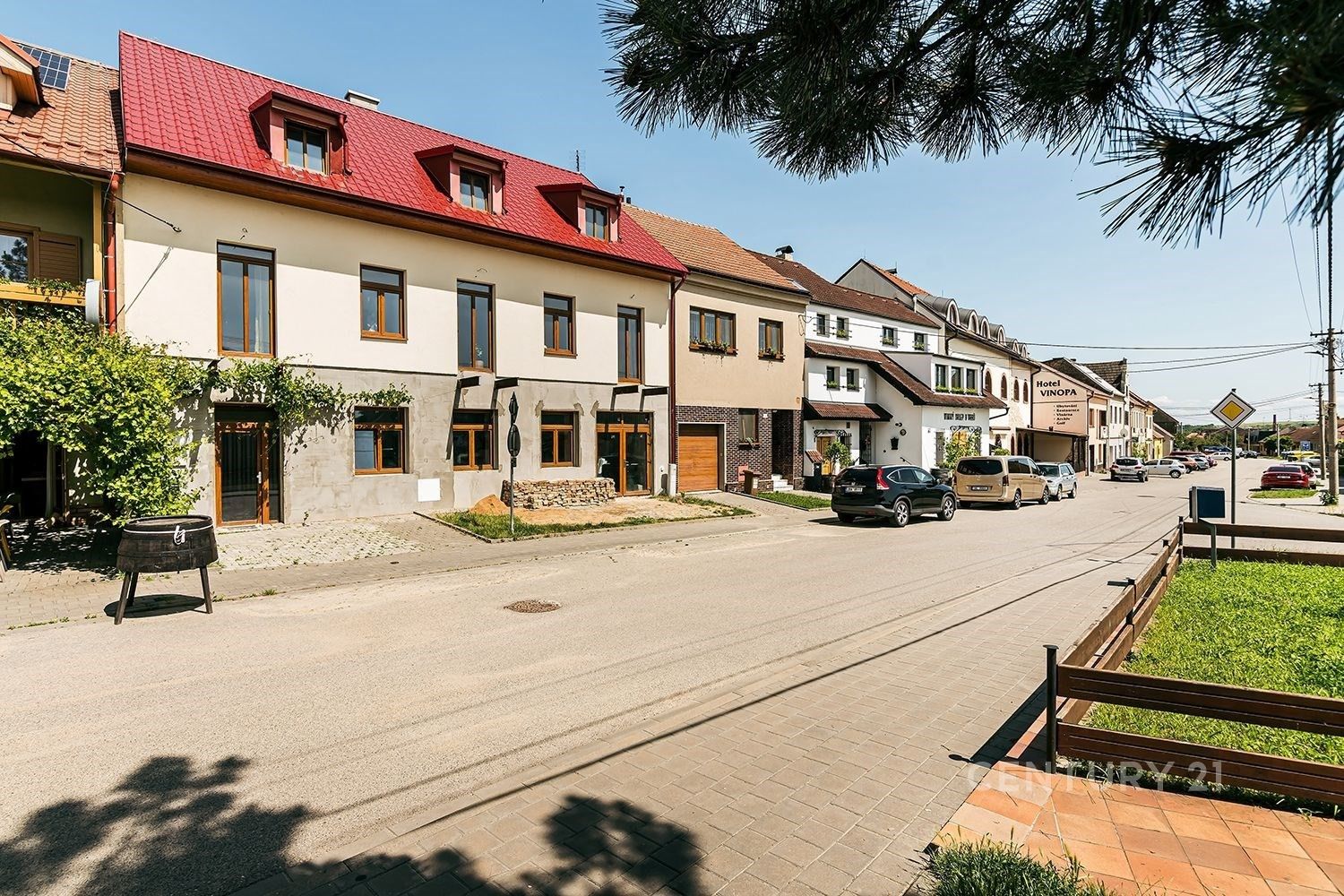 Prodej rodinný dům - Hustopeče, 358 m²