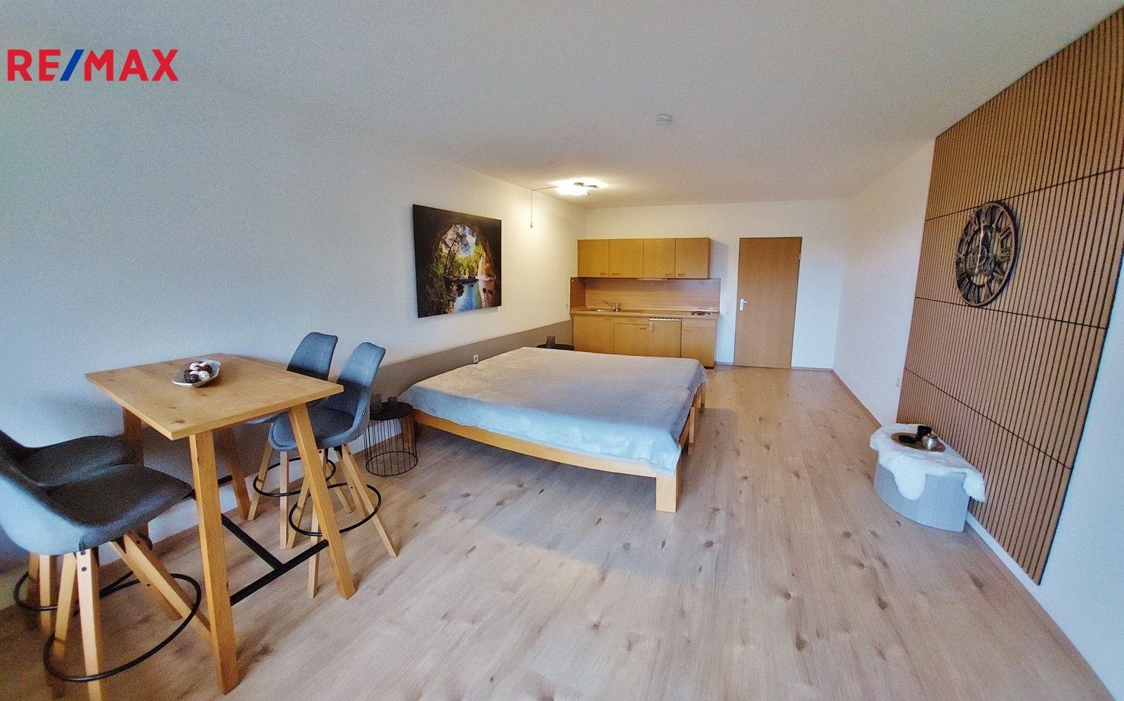 Prodej byt 1+kk - Strážný, 38 m²