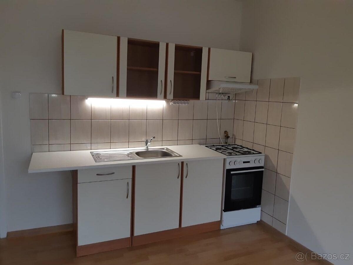 Byty, Rumburk, 408 01 - 2