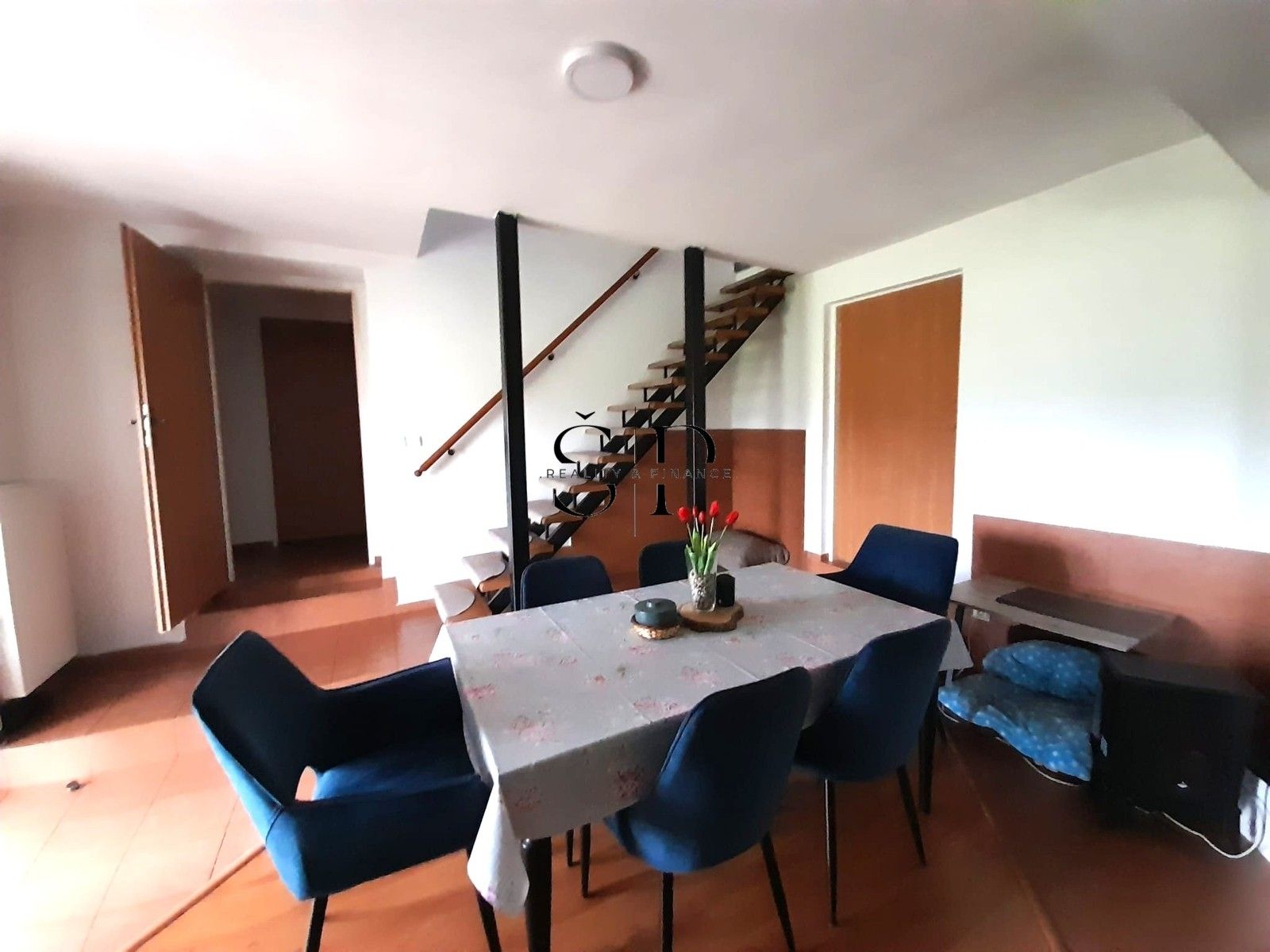 Pronájem rodinný dům - Oráčovská, Jesenice, 223 m²